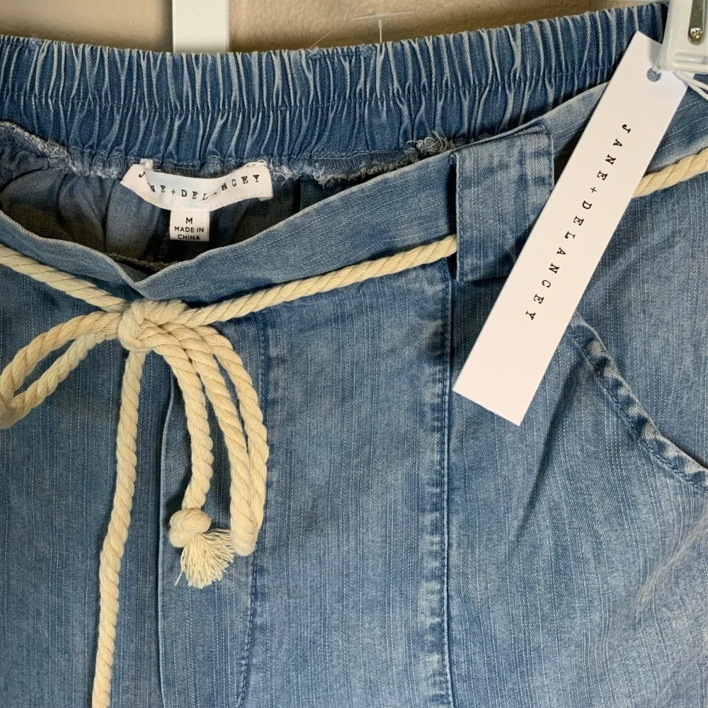 Jane + Delancey Chambray Lightweight Cropped Belted Pants - Picture 16 of 16